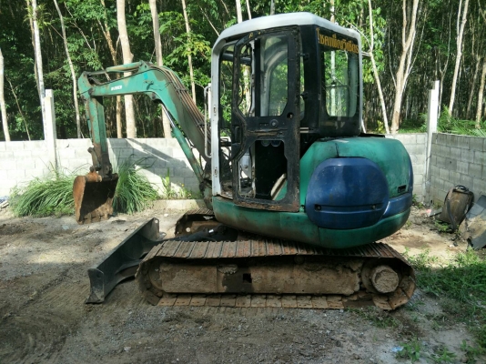 ปรับลดราคาเหลือ350,000 มีVDOขาย KOMATSU PC40R-8 เอกสารอินวอยราคา 400,000