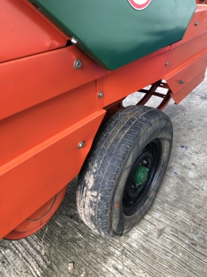 เครื่องอัดฟาง KMT มือสอง