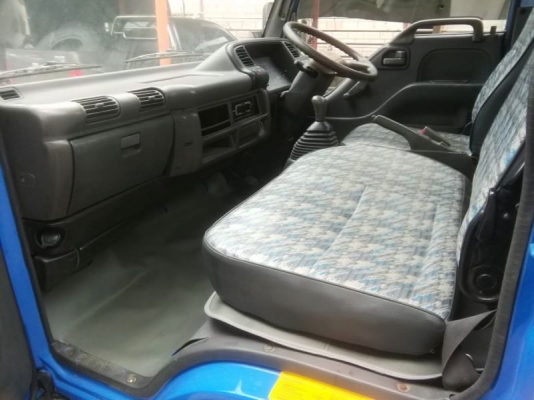 6 ล้อบรรทุก * ISUZU ** NKR 130 แรงม้า * ยาว 4.30 ม.* ปี2545ค่ะ สด-ผ่อน ราคาต่อรองได้นะคะ *สภาพพร้อมใ