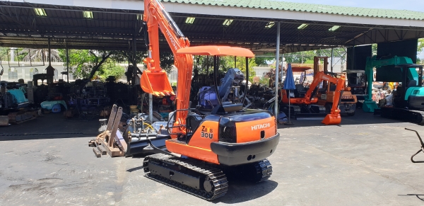 ขาย รถขุด HITACHI รุ่น EX30-2- มือสองญี่ปุ่น คอนโทรลสั้น  แทรกเหล็ก  สลัก บูทเอวแน่น 100\% สวยพร้อมใช้งาน มือถือ 0818753444