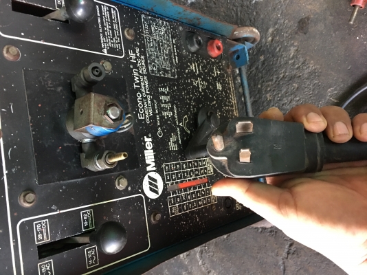 ตู้เชื่อม อาร์กอน miller AC/DC ตู้เชื่อม อาร์กอน miller AC/DC