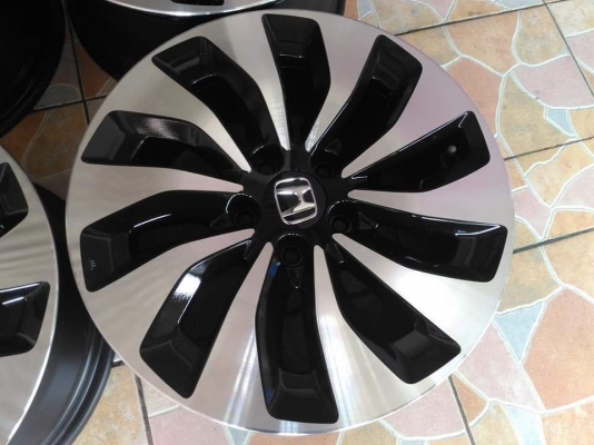 ล้อแม็กแท้ Honda Accord G9 Hybrid ขอบ 17*7.5,ET55,5h114.3 สภาพสวย ขายถูกๆ ทั้งชุด 13,900.-/ ใส่ฟรี รับเทิร์น รับบัตรเครดิตทุกธนาคาร ส่งได้ทั่วไทย