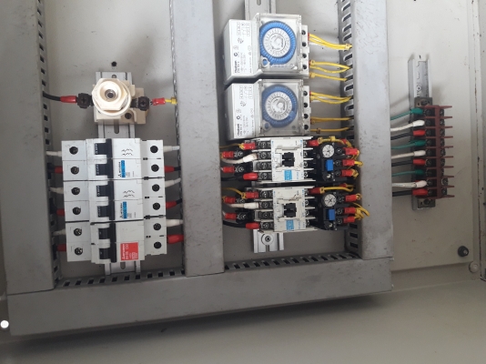 ขายตู้ควบคุมมอเตอร์ปั้มน้ำแบบตั้งเวลา ขายตู้ควบคุมมอเตอร์ปั้มน้ำแบบตั้งเวลา