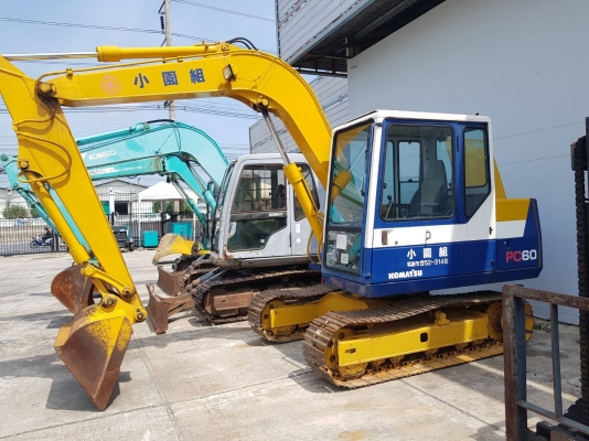 ขาย KOMATSU  PC60-6#37823 จากญี่ปุ่น ไม่เคยใช้ในไทย เดิมๆ บอดี้สวย ช่วงล่างเต็ม ระบบดี