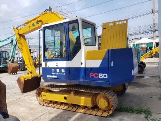 ขาย KOMATSU  PC60-6#37823 จากญี่ปุ่น ไม่เคยใช้ในไทย เดิมๆ บอดี้สวย ช่วงล่างเต็ม ระบบดี