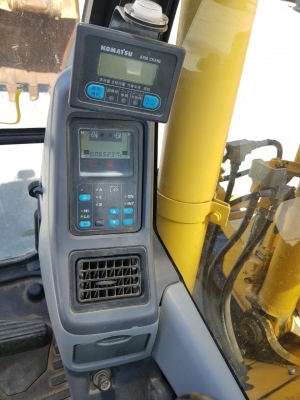 ขายแบคโฮ KOMATSU  PC128US-2E1 จากญี่ปุ่น เดิมๆ100\% ไม่เคยใช้ในไทย