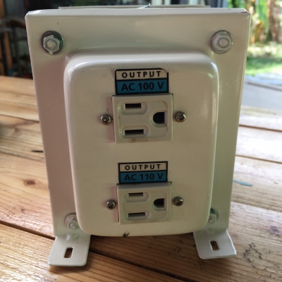 หม้อแปลงไฟจาก 220v ==> 100v /110v ขนาด 1,000w ของ KRR