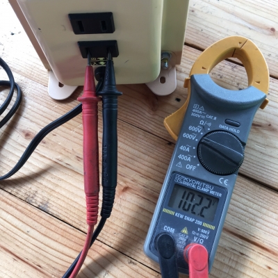 หม้อแปลงไฟจาก 220v ==> 100v ขนาด 1,100w ของ NISSYO (Japan) รุ่น NDF-1100E