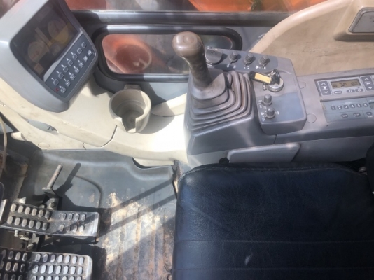 ขายรถขุด HITACHI ZX75US-3 ปี 2010 หัวกระแทก นำเข้าเองจากญี่ปุ่น สภาพพร้อมใช้ มีVDOการทำงานครับ