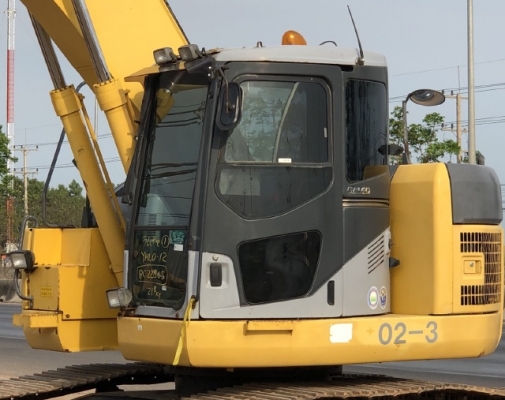 ขายรถขุด KOMATSU PC228US-3 (รุ่น 7) ปี 2008 นำเข้าเองจากญี่ปุ่น สภาพสวยพร้อมใช้ มีVDOการทำงานครับ