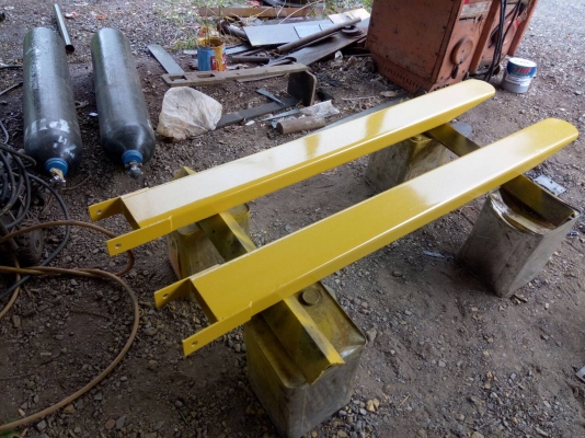 ขายปลอกงายาว 2เมตรเหล็กหนา 6มิลรถ 3ตัน