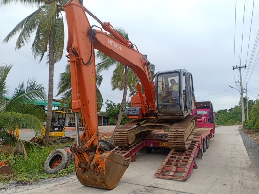 มาใหม่จ้า..HITACHI EX120-5 เก่านอกแท้  เดิมๆๆสภาพสวย เครื่องปั๊มแห้ง 4,xxx ชั่วโมง  โทร 089-3818694 จ๊อย