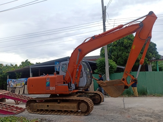 มาใหม่จ้า..HITACHI EX120-5 เก่านอกแท้  เดิมๆๆสภาพสวย เครื่องปั๊มแห้ง 4,xxx ชั่วโมง  โทร 089-3818694 จ๊อย