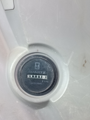 มาใหม่จ้า. KOBELCO SK135SR-2. YY05. เก่านอกแท้  เดิมๆๆ  สภาพสวย  มีลายแย๊กพร้อมใช้พร้อมใช้ โทร 089-3818694 จ๊อย