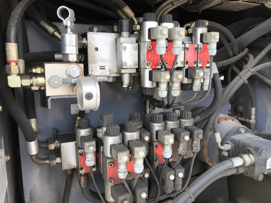 PCC TRADER - ขายรถปูยาง VOGELE S1800-2 ล้อแทร็ก สวย ๆ นำเข้าจากยุโรปครับ PCC TRADER - ขายรถปูยาง VOGELE S1800-2 ล้อแทร็ก สวย ๆ นำเข้าจากยุโรปครับ