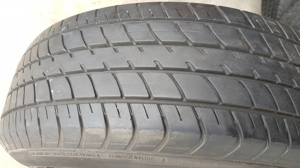 ล้อใหม่CE28 สีกัลขอบ15 4รู100 พร้อมยางเปอร์เช็น  4 ล้อ