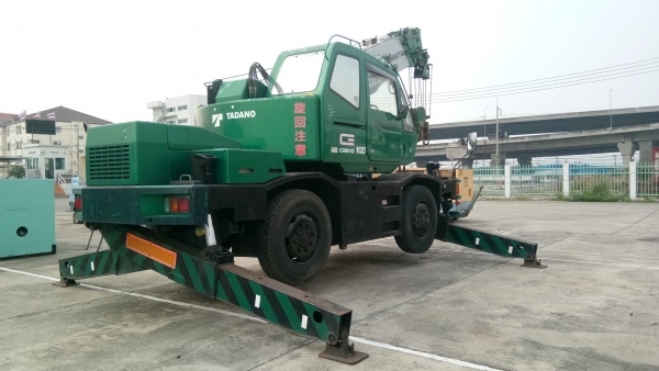 TADANO TR100M-1 ขนาด 10 ตัน นำเข้าจากญี่ปุ่น รถปี2000 สนใจติดต่อ ผึ้ง 095-0563605 TADANO TR100M-1 ขนาด 10 ตัน นำเข้าจากญี่ปุ่น รถปี2000 สนใจติดต่อ ผึ้ง 095-0563605