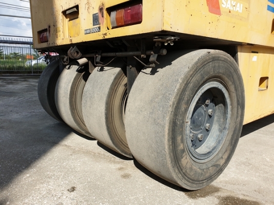 ขายรถบดล้อยาง ยี่ห้อ SAKAI T600C นำเข้าจากประเทศญี่ปุ่นแท้ 100\% สภาพสวย ไม่เคยใช้งานในไทย ขายรถบดล้อยาง ยี่ห้อ SAKAI T600C นำเข้าจากประเทศญี่ปุ่นแท้ 100\% สภาพสวย ไม่เคยใช้งานในไทย