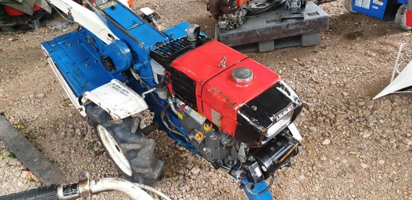 รถพรวนดิน