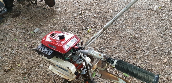 รถพรวนดิน