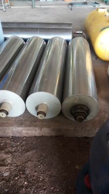 ลูกกลิ้งเหล็กใช้งาน