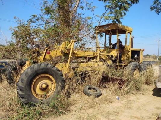 รถเกรด 12F