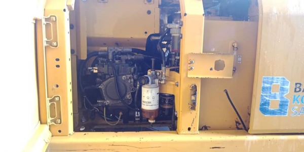 ขายจ้า..KOMATSU PC130-8 เก่าใน สภาพดี เดิมๆๆ  9,xxxชั่วโมง  เอกสารเล่มทะเบียน โทร 0893818694 จ๊อย