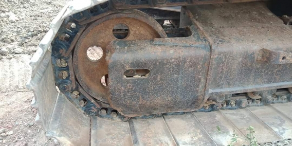 ขายจ้า..KOMATSU PC130-8 เก่าใน สภาพดี เดิมๆๆ  9,xxxชั่วโมง  เอกสารเล่มทะเบียน โทร 0893818694 จ๊อย