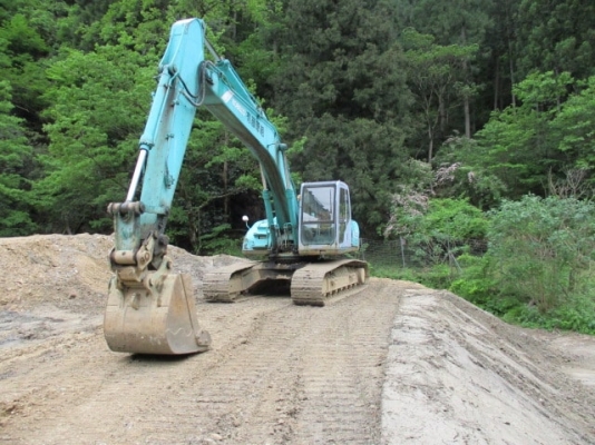 มาใหม่  KOBELCO SK200-3 มาร์คไฟว์  ซุปเปอร์ เก่านอกแท้  มีลายแย๊ก แทรคนใหญ่  7,xxxชั่วโมง  โทร 089-3818694 จ๊อย