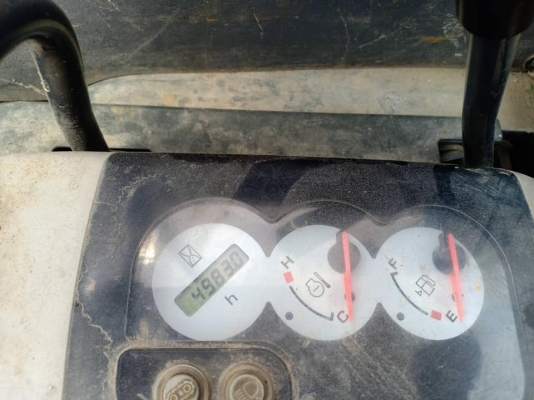 ขายจ้า..KOMATSU PC35MR-2. เก่านอกแท้  เดิมๆๆ  เครื่องปั๊มแห้ง พร้อมใช้ โทร 089-3818694จ๊อย