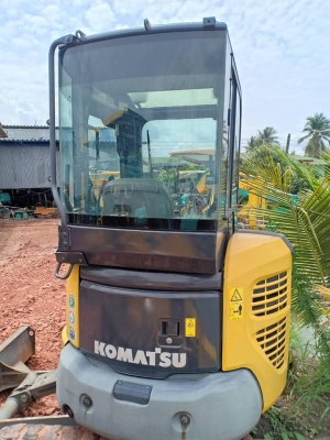 ขายจ้า..KOMATSU PC35MR-2. เก่านอกแท้  เดิมๆๆ  เครื่องปั๊มแห้ง พร้อมใช้ โทร 089-3818694จ๊อย