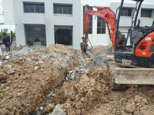 ให้เช่ารถแมคโคร  ให้เช่ารถดั้ม ให้เช่ารถแทรคเตอร  ให้เช่ารถบด