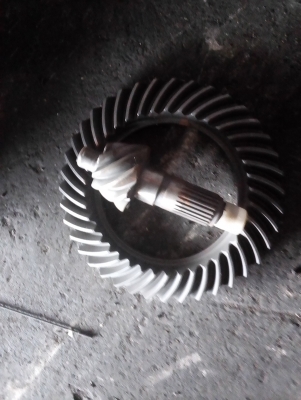 ขายจานบายศรี9800บาทของใหม่ครับ0802472445