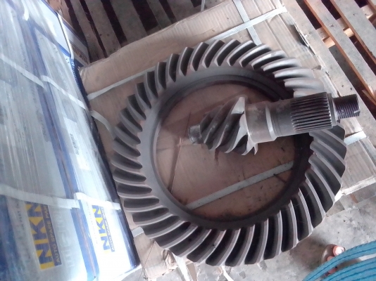 ขายจานบายศรี9800บาทของใหม่ครับ0802472445