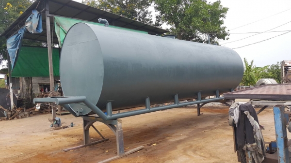 ถังน้ำมัน ขนาด 18000 ลิตรสภาพสวยๆเหล็กหนามาแล้วจร้า