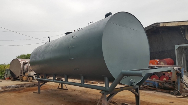 ถังน้ำมัน ขนาด 18000 ลิตรสภาพสวยๆเหล็กหนามาแล้วจร้า ถังน้ำมัน ขนาด 18000 ลิตรสภาพสวยๆเหล็กหนามาแล้วจร้า