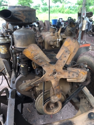 ขายเครื่องอีชูชุDA120พร้อมเกียร์ 20000บาทเครื่องดี 0816278866