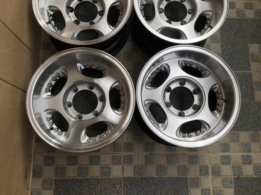 ล้อขอบ15กว้าง8&rdquo; ออฟเซต5  6รู กระบะทั่วไป