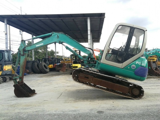 ขาย KOMATSU PC40-7 เก๋ง สวย นำเข้าจากญี่ปุ่น โทร.090-986-2521 อ๊อบ