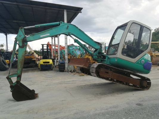 ขาย KOMATSU PC40-7 เก๋ง สวย นำเข้าจากญี่ปุ่น โทร.090-986-2521 อ๊อบ