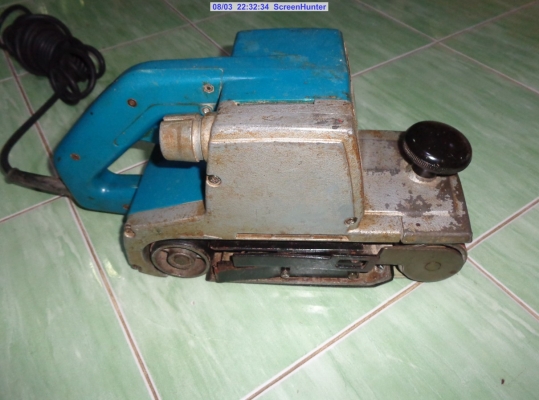 ขายเครื่องขัดกระดาษทรายสายพาน4" 9401 940W. MAKITA ขายเครื่องขัดกระดาษทรายสายพาน4" 9401 940W. MAKITA