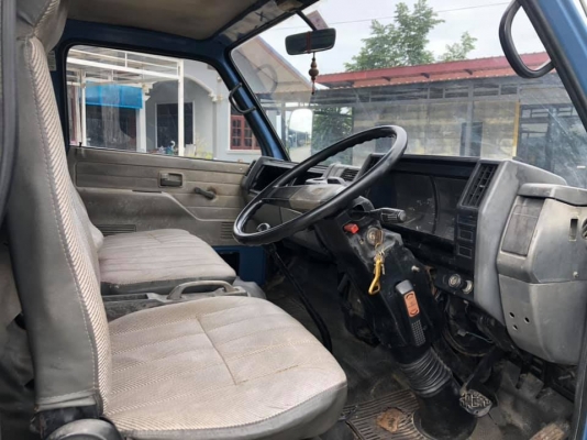 ขายครับ รถบรรทุก 6 ล้อ ISUZU NPR 115 แรง กระบะ 4.3 เมตร รถสวยพร้อมใช้