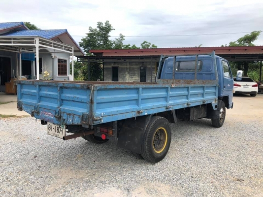 ขายครับ รถบรรทุก 6 ล้อ ISUZU NPR 115 แรง กระบะ 4.3 เมตร รถสวยพร้อมใช้