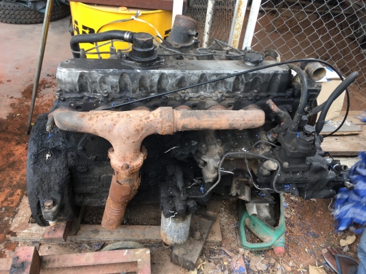 ขายเครื่องHO7C 180แรงปั้มลม มีใบคลุม 65000บาท 0816278866