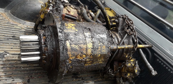 ขายครับอะไหล่ โกเบลโก้ SK200 มาร์คที มาร์คทู