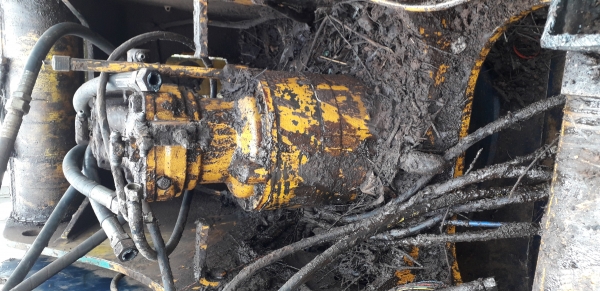 ขายครับอะไหล่ โกเบลโก้ SK200 มาร์คที มาร์คทู