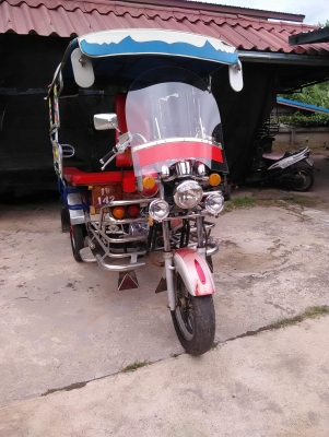 ขายสามล้อเครื่อง ขายสามล้อเครื่อง