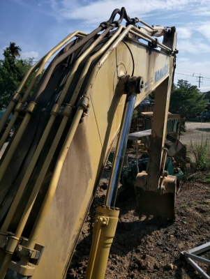 ขาย KOMATSU PC200-8 ทำงาน9900ชม.มีระบบหัวกระแทกเอกสารเล่มทะเบียนไฟเต็มราคา1,300,000