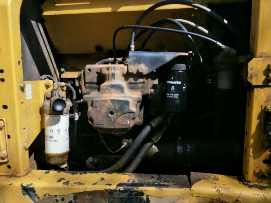 ขาย KOMATSU PC200-8 ทำงาน9900ชม.มีระบบหัวกระแทกเอกสารเล่มทะเบียนไฟเต็มราคา1,300,000