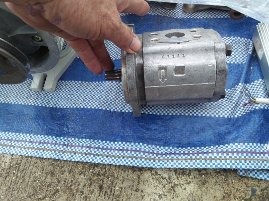 ขายหัวปั๊มไฮโดลิค